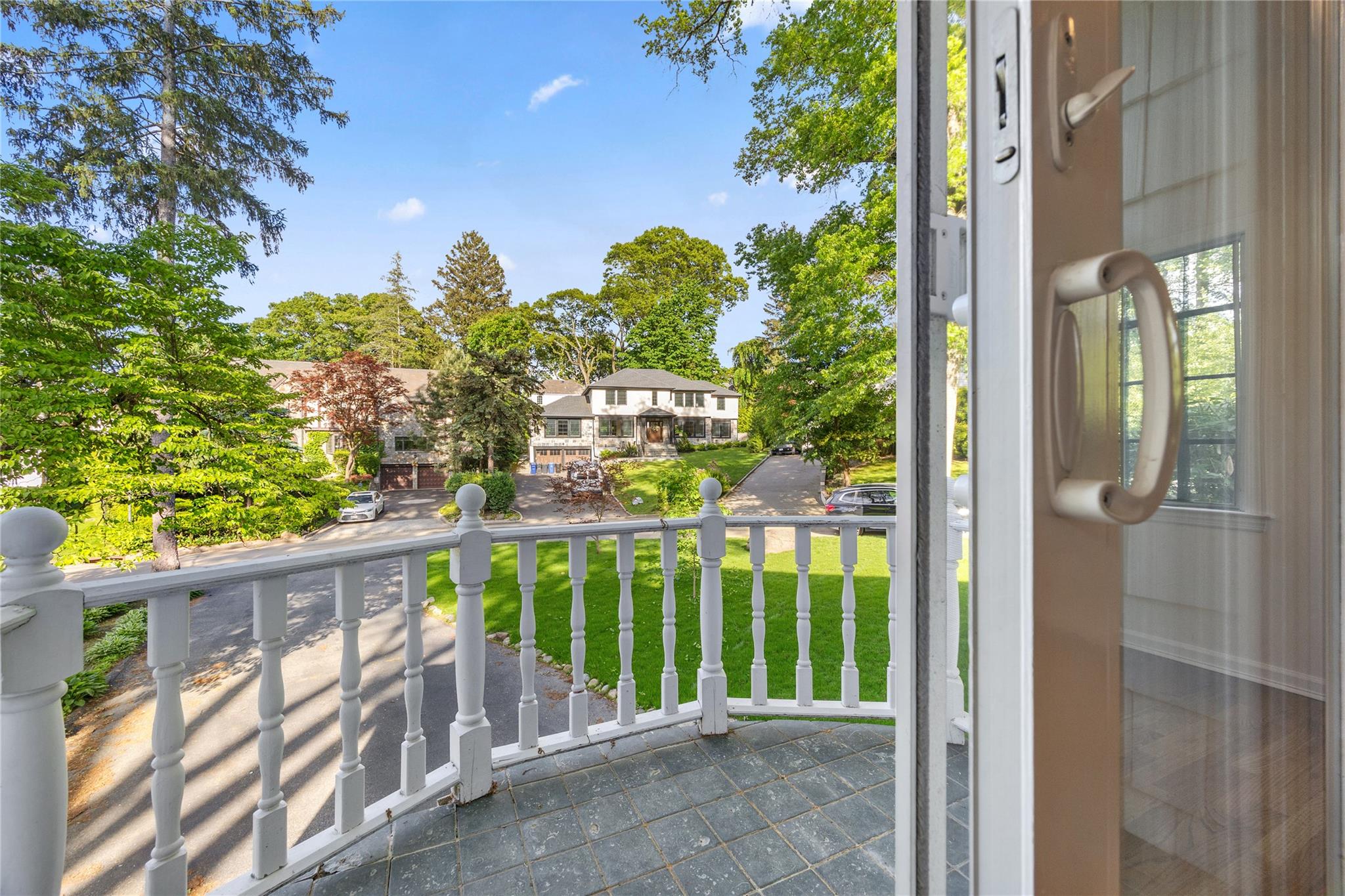 119 Knickerbocker Road