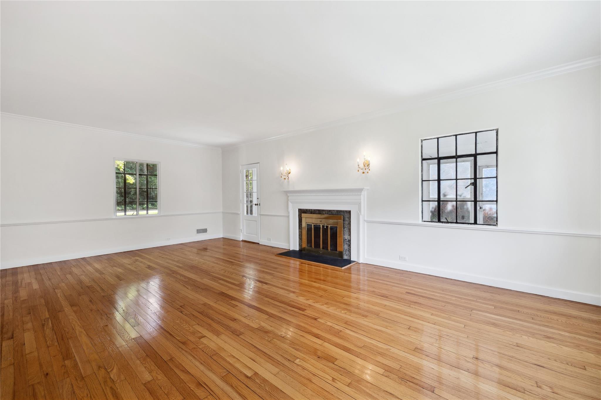 119 Knickerbocker Road, Manhasset, New York image 6
