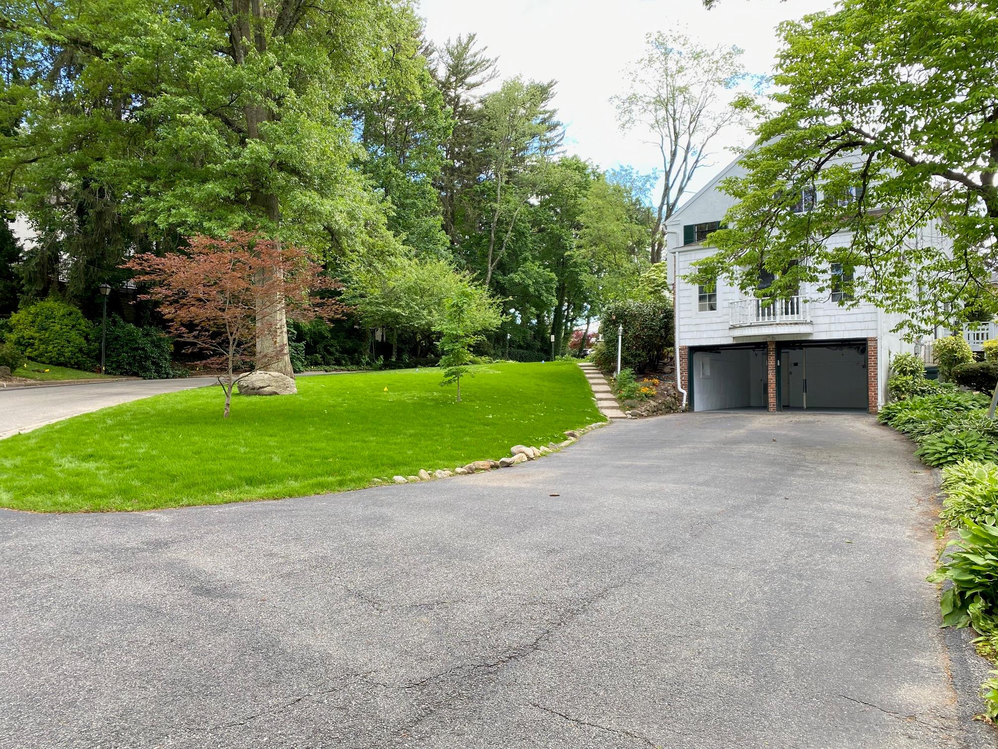 119 Knickerbocker Road, Manhasset, New York image 30