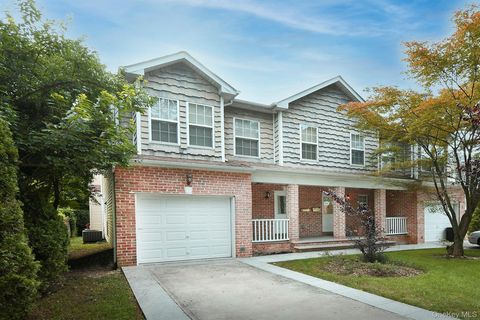 34 Dunes Lane Port Washington NY 11050