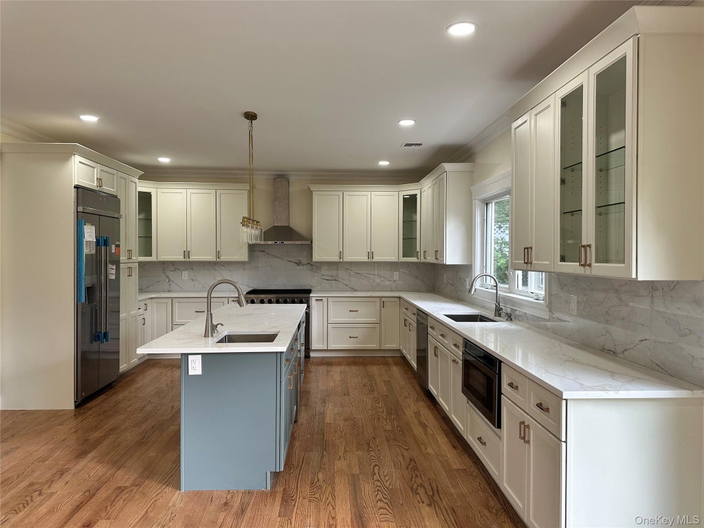 Photo of 114 Maytime Drive, Jericho, NY 11753 (MLS # 1004874)