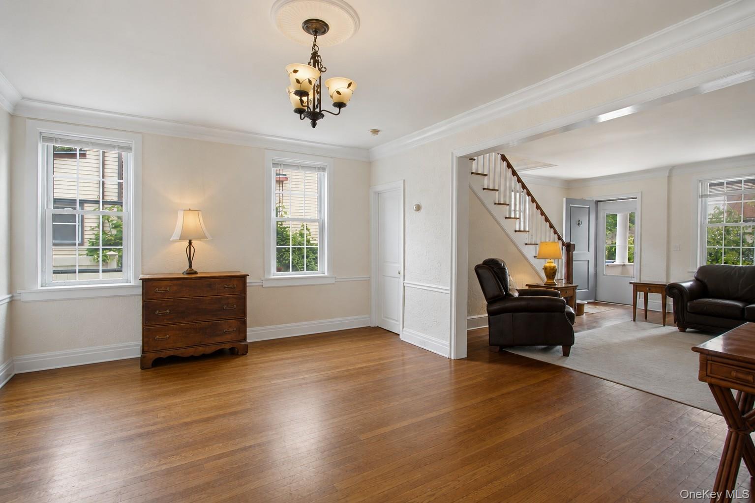463 Beach Avenue