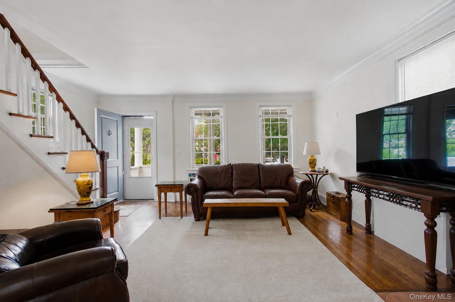 463 Beach Avenue