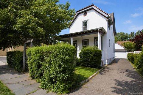 Homes For Sale - 463 Beach Avenue<br/> Mamaroneck, NY 10543