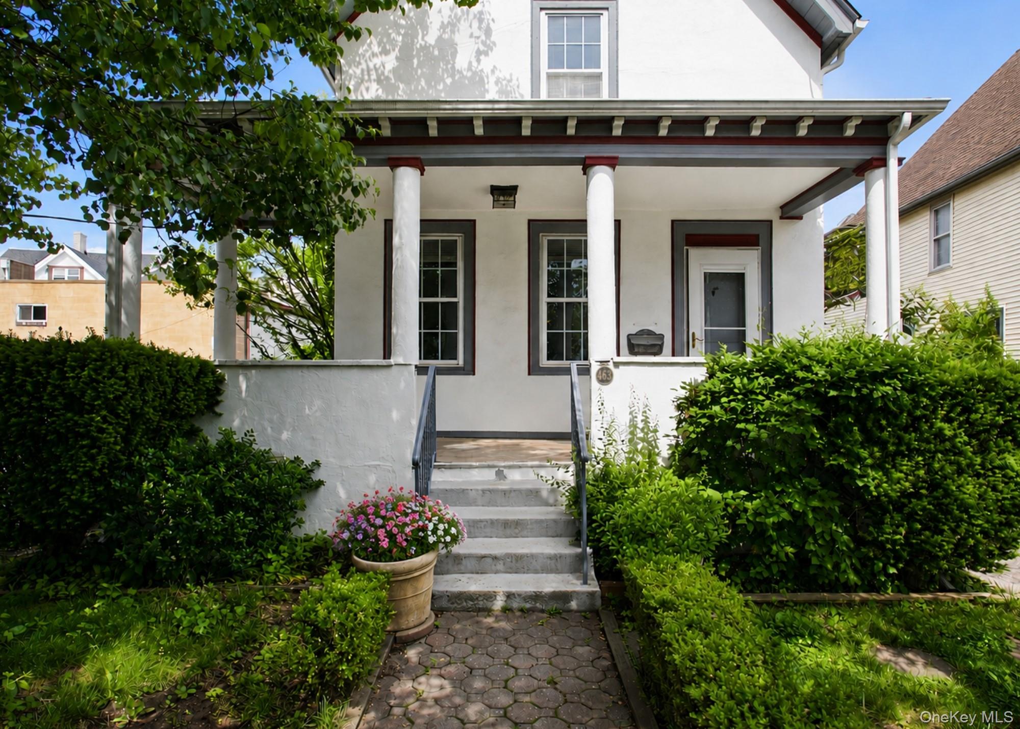 463 Beach Avenue