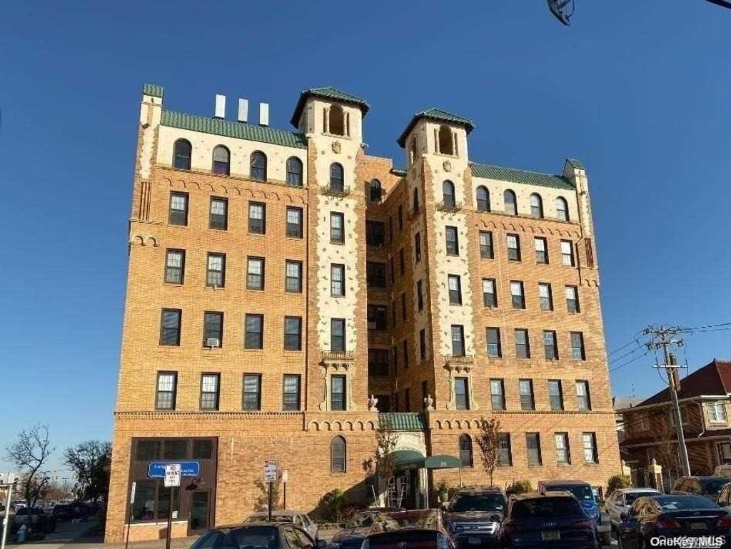 Photo of 310 Riverside Boulevard #5-H, Long Beach, NY 11561 (MLS # 963822)