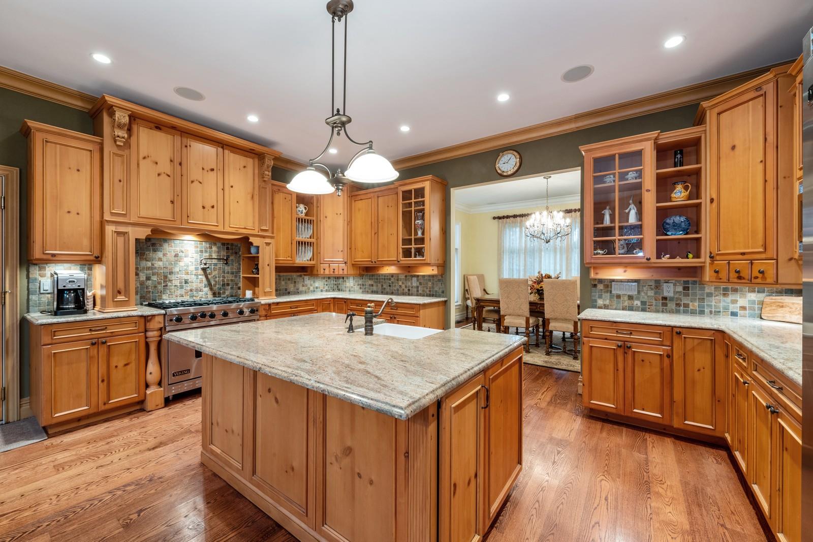 83 Ithaca Avenue, Atlantic Beach, New York image 12