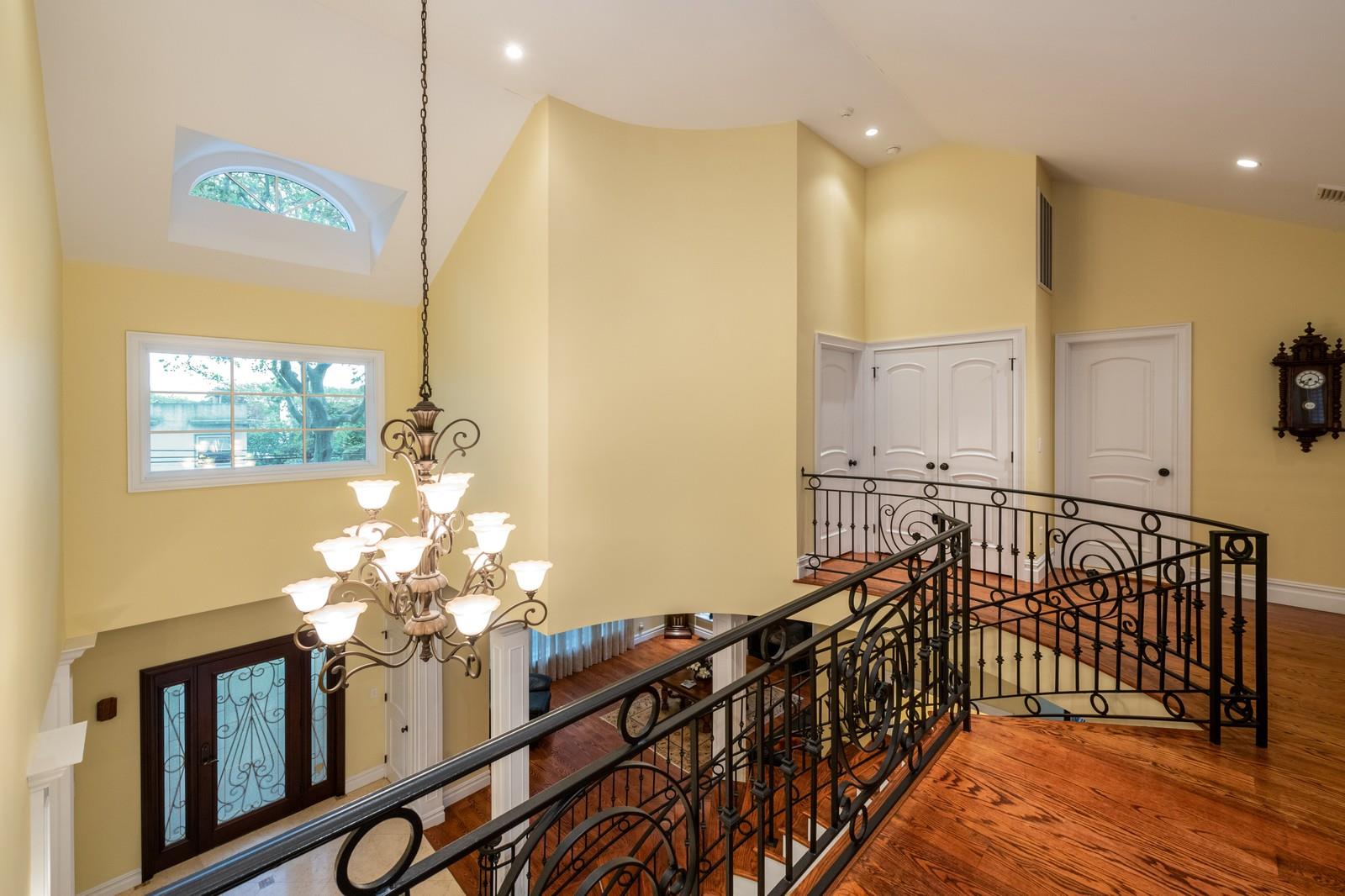83 Ithaca Avenue