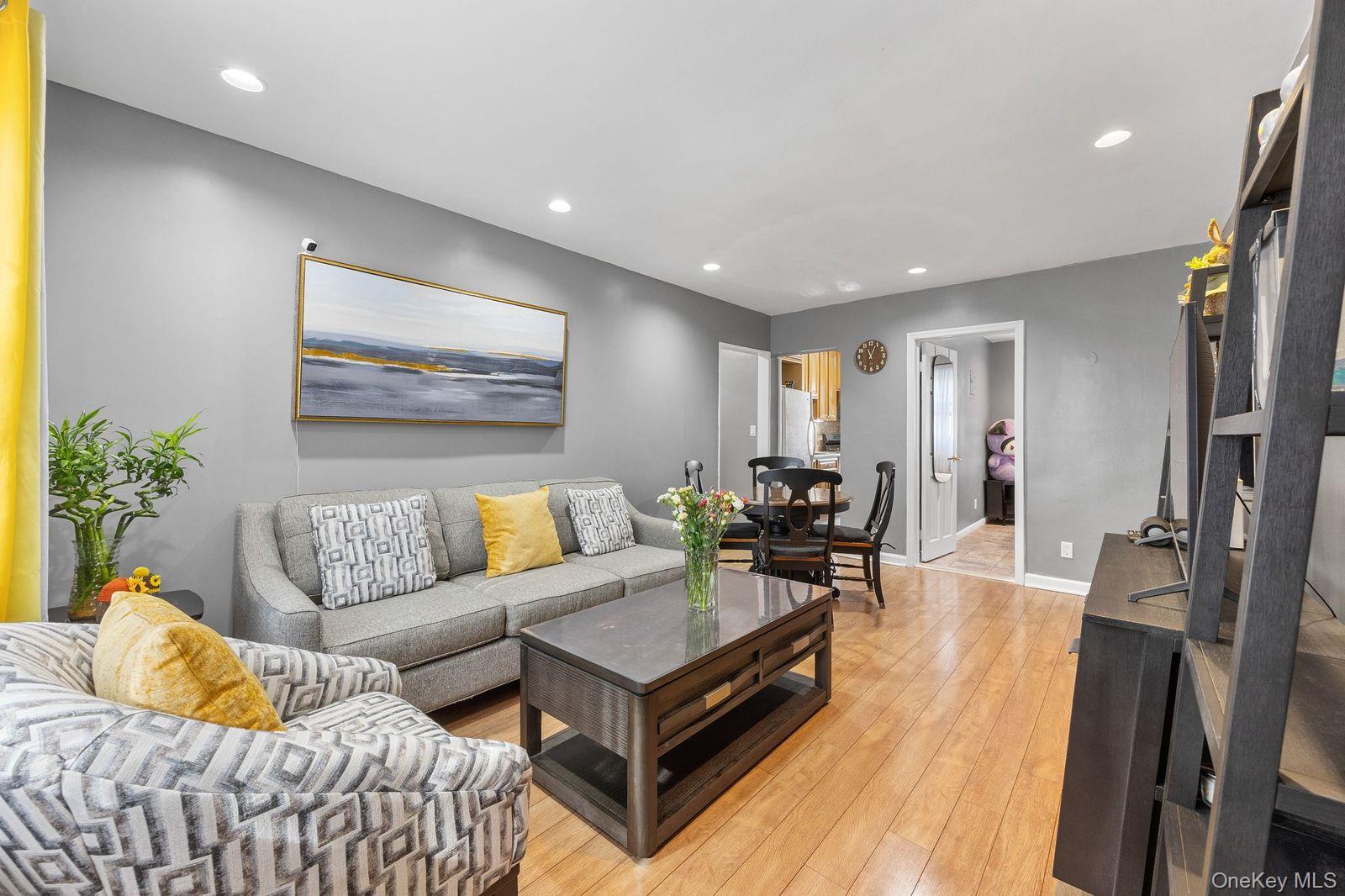 252-23 63 Avenue 1081