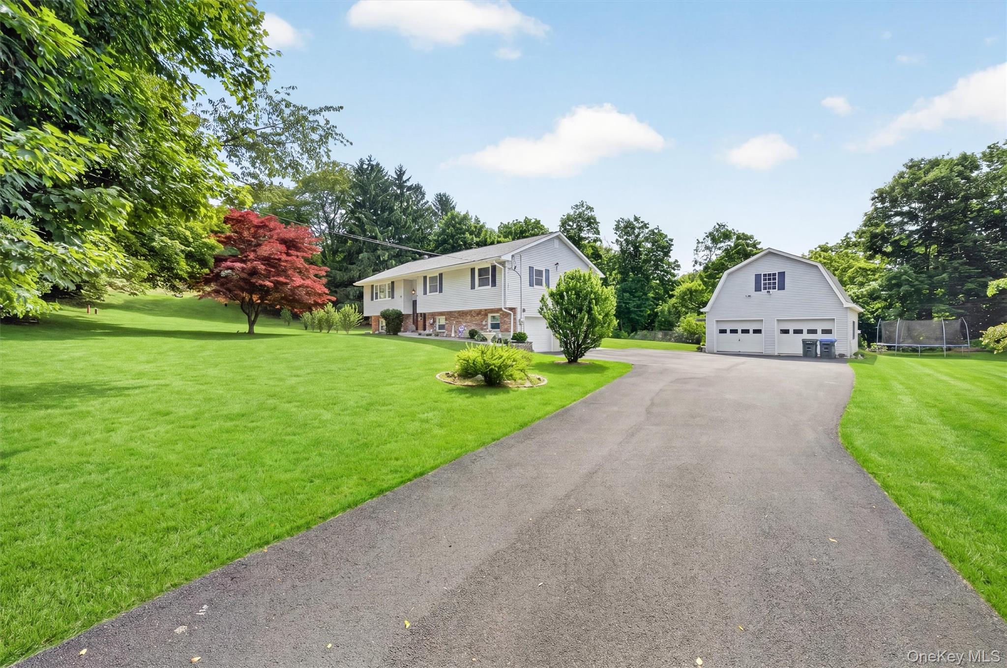 18 Helms Hill Road