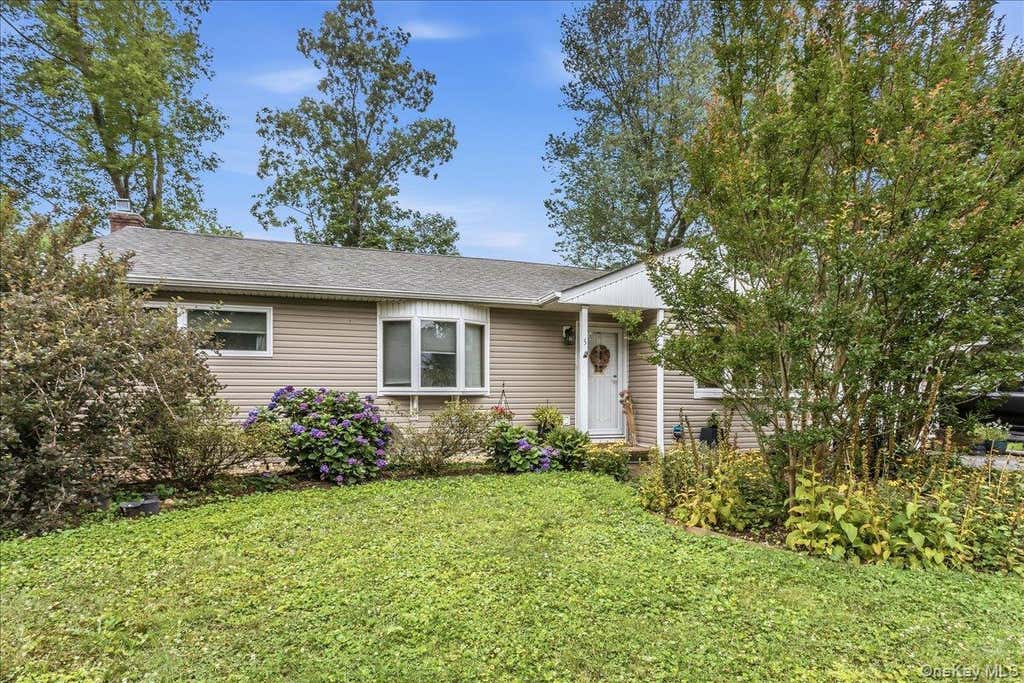Photo of 5 Wexford Street, Huntington, NY 11743 (MLS # 1029748)