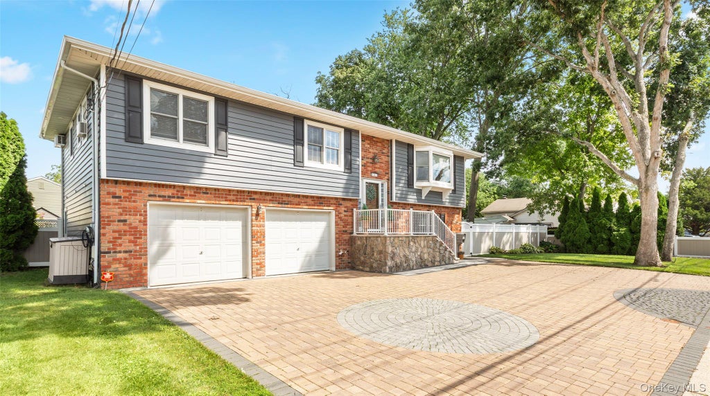 Photo of 487 Nicolls Road, Deer Park, NY 11729 (MLS # 1041241)