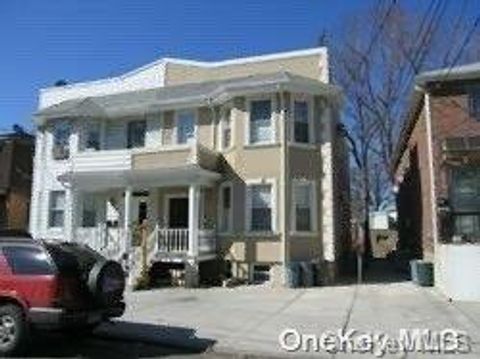 Multifamily For Sale - 18-28 121 Street<br/> Queens County, College Point, NY 11356