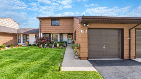 Photo of 123 Scarlett Drive, Commack, NY 11725 (MLS # 1066004)
