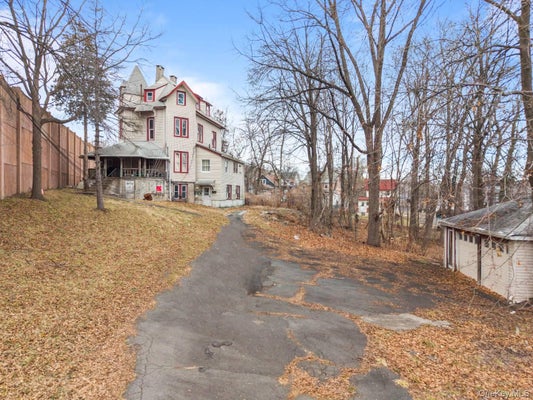 64 WHITE AVE, NYACK, NY 10960 - Image de891da519bdb2a9105004e735eaae8f/3932173357