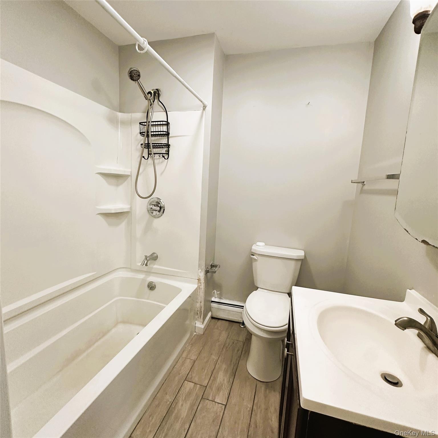 Poughkeepsie, New York 12601, United States, 2 Bedrooms Bedrooms, ,1 BathroomBathrooms,Residential,Active,189877