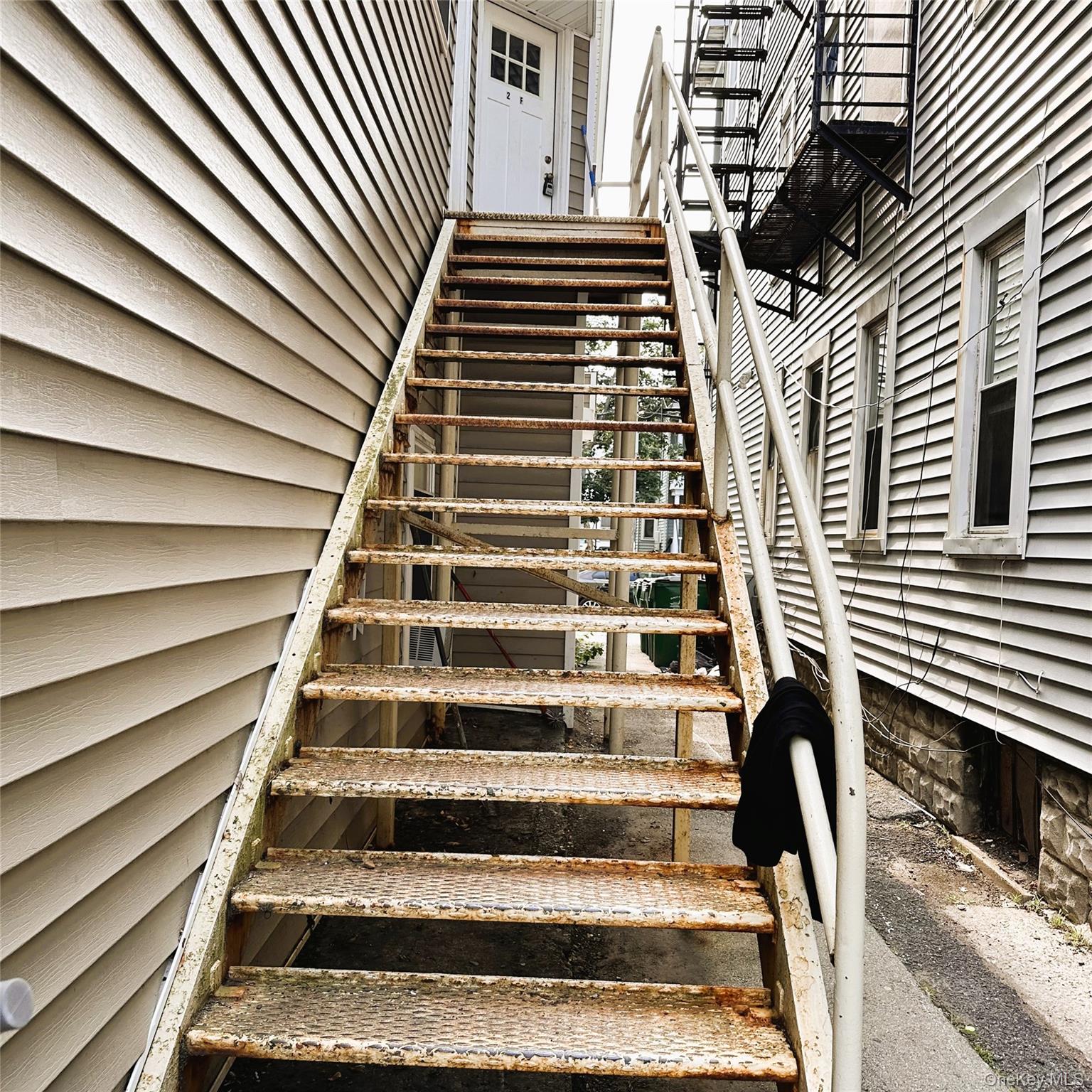 Poughkeepsie, New York 12601, United States, 2 Bedrooms Bedrooms, ,1 BathroomBathrooms,Residential,Active,189877