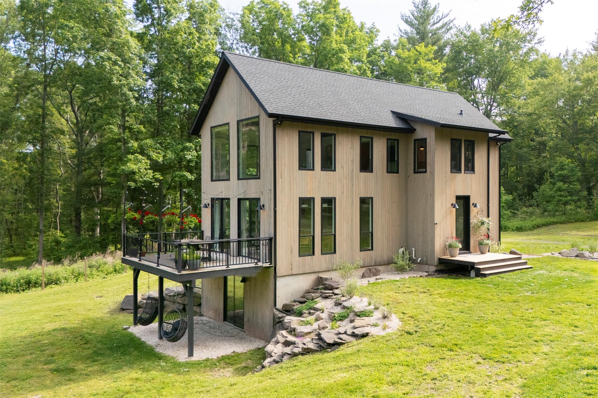 Catskill, New York 12414, United States, 3 Bedrooms Bedrooms, ,3 BathroomsBathrooms,Residential,Active,154156