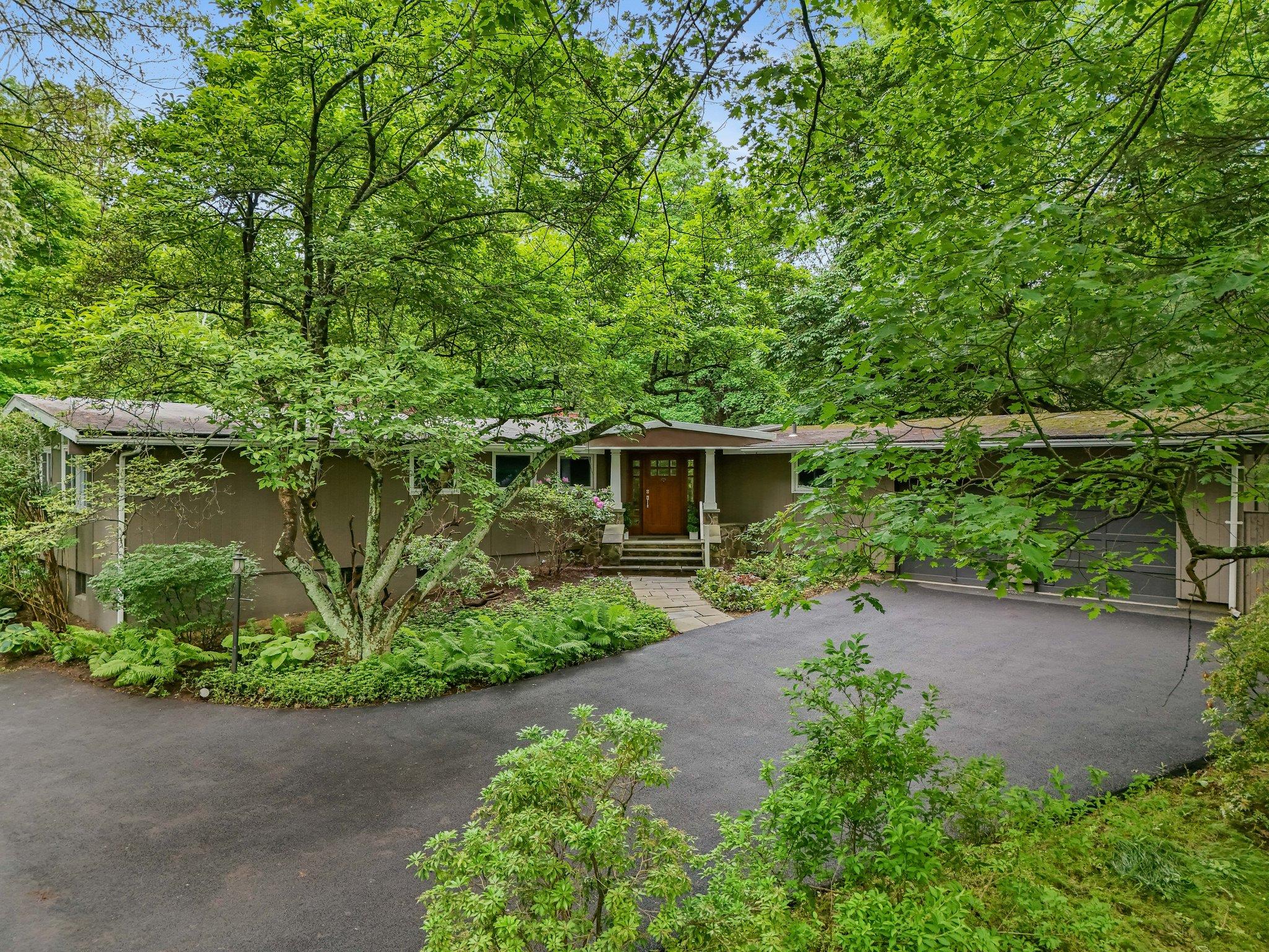 336 Jay Street, Katonah, New York image 1