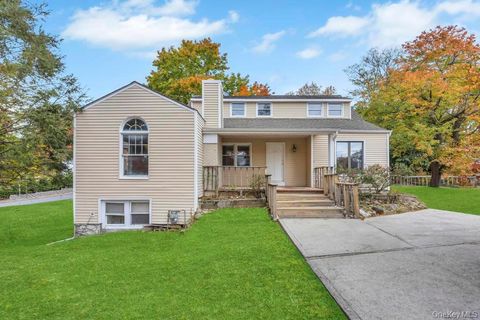 5 wolf hill road Huntington Station NY 11746