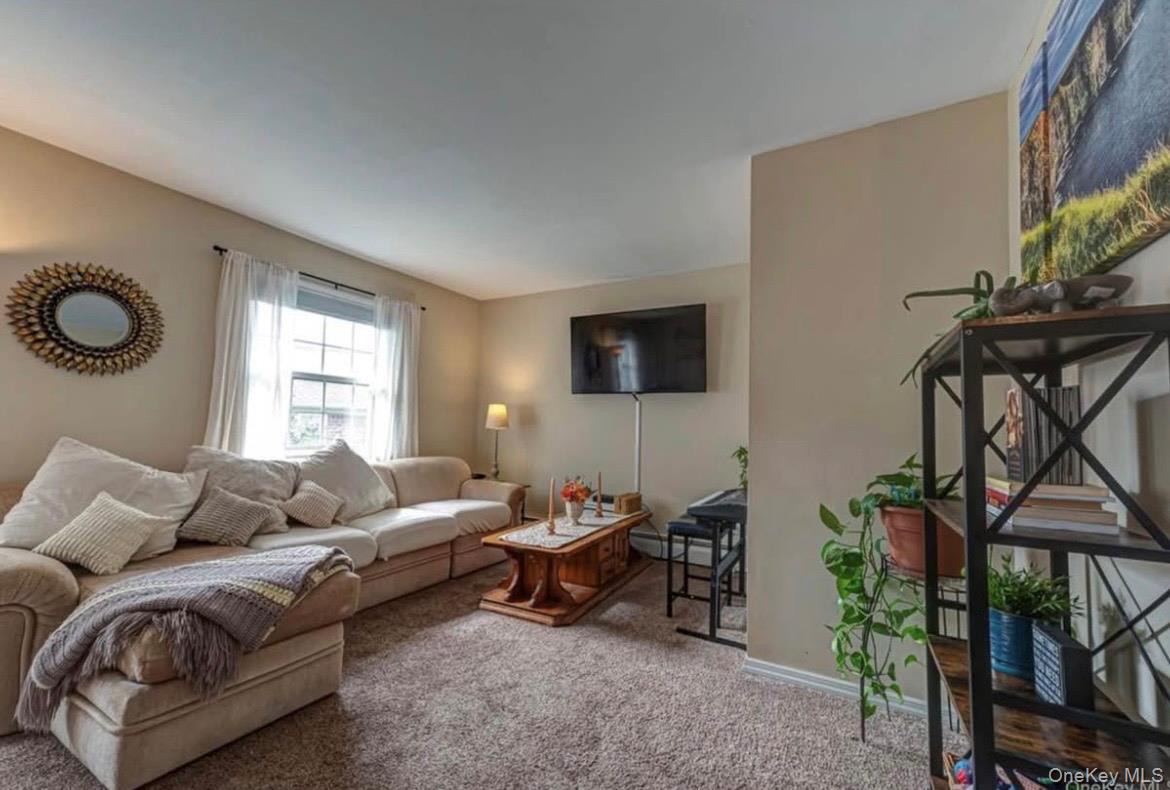 88-20 Parsons Boulevard 3D - Photo 3