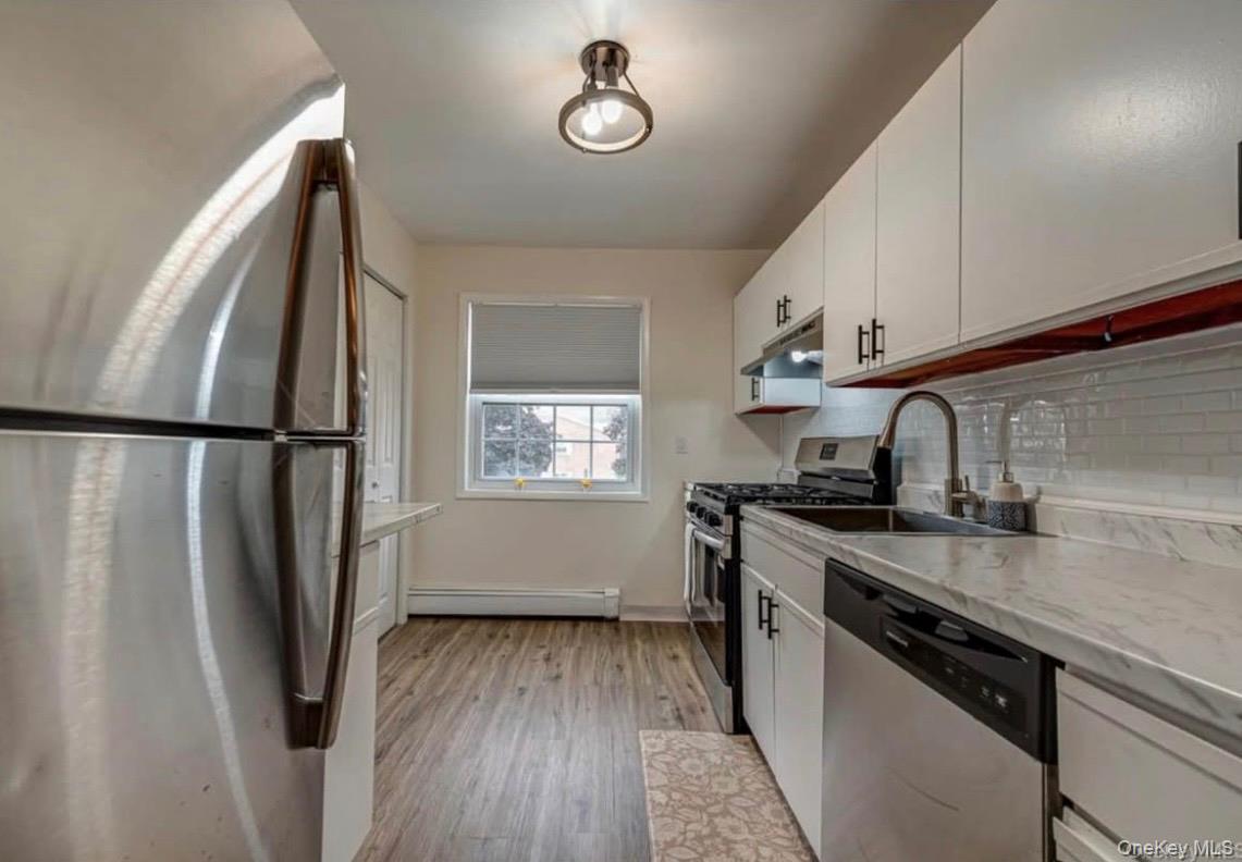88-20 Parsons Boulevard 3D - Photo 3