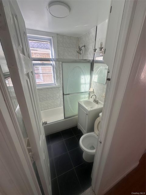 Apartment For Rent - 421 S 10th Avenue<br/> Mount Vernon, NY 10550