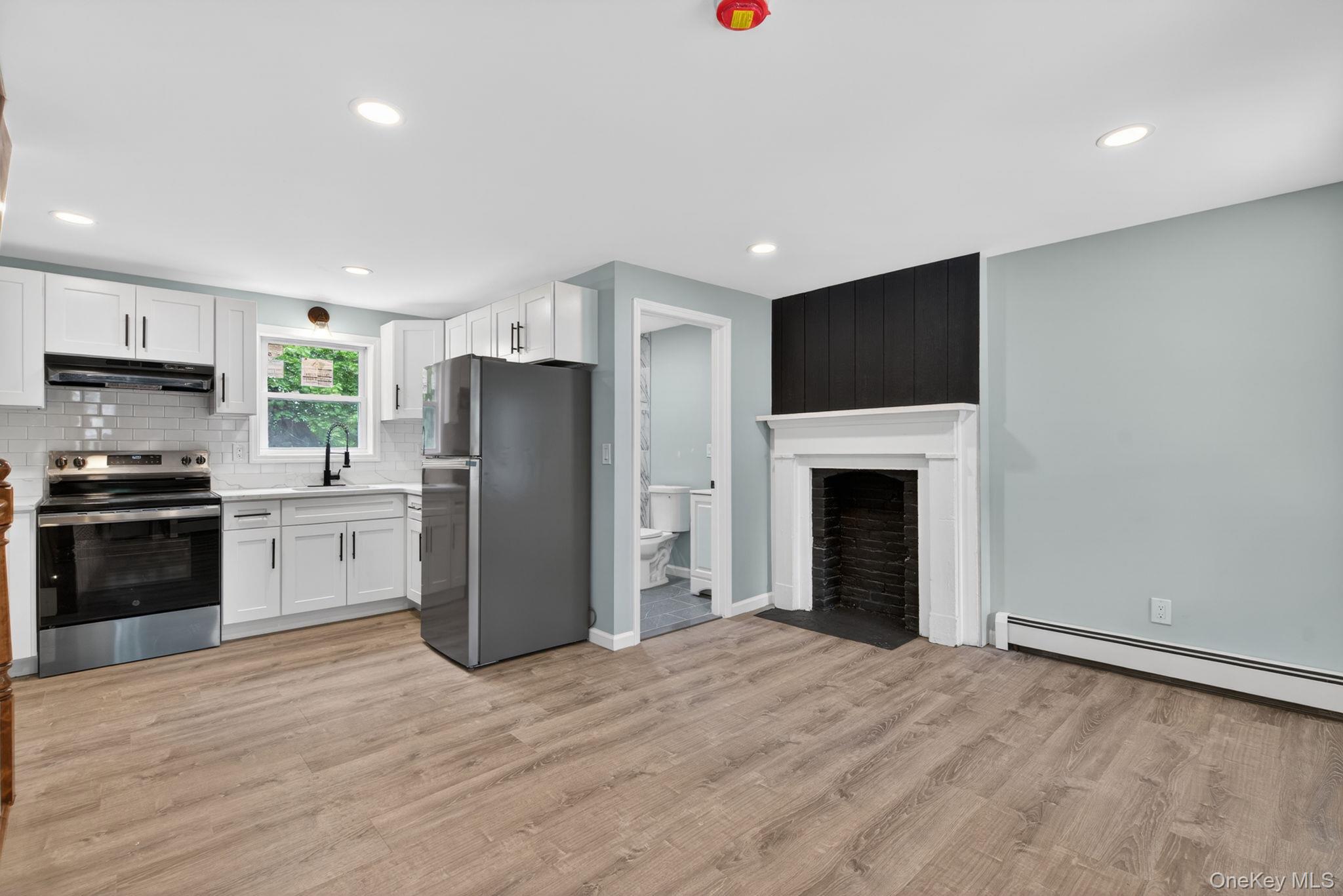 152 N Clinton Street