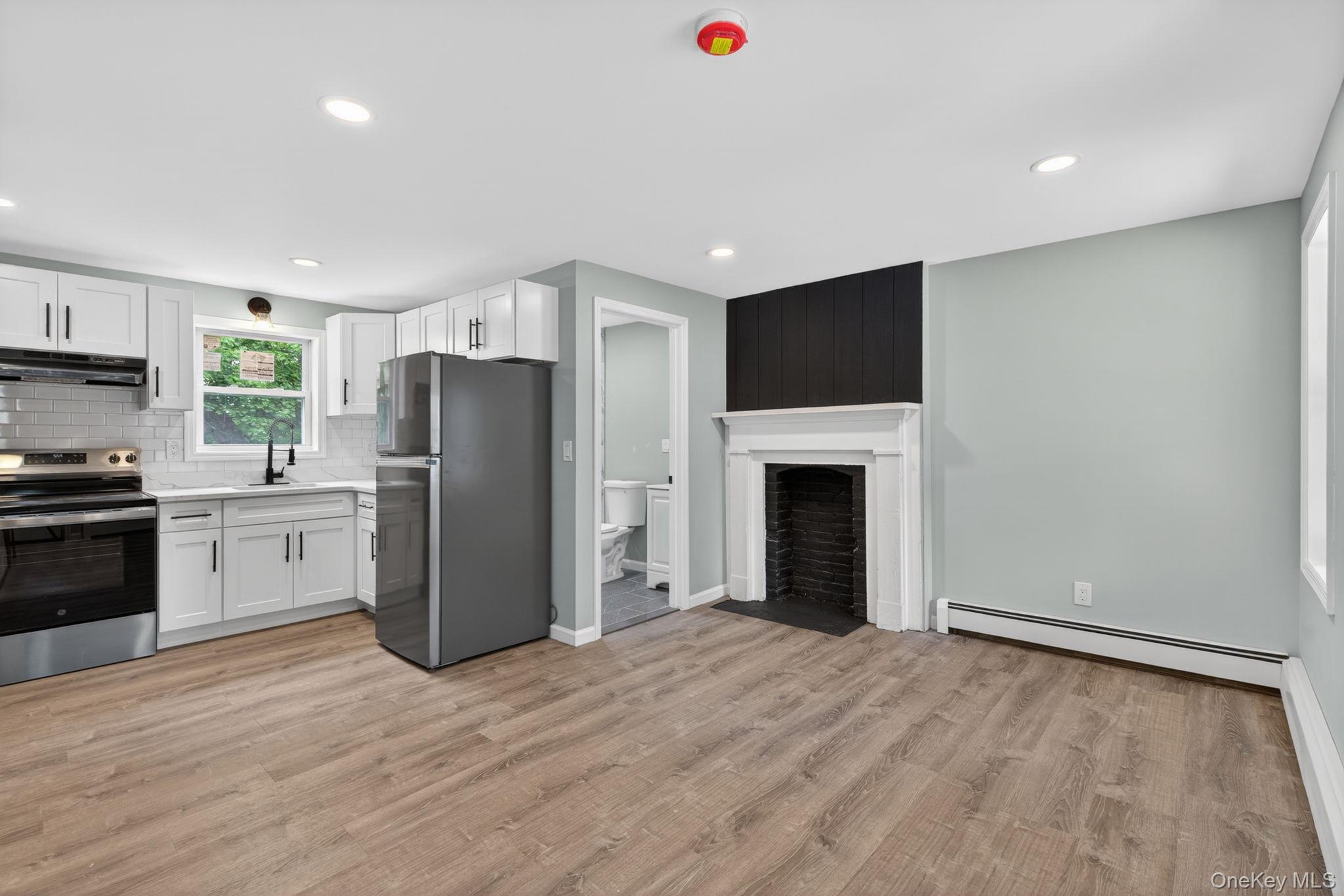 152 N Clinton Street