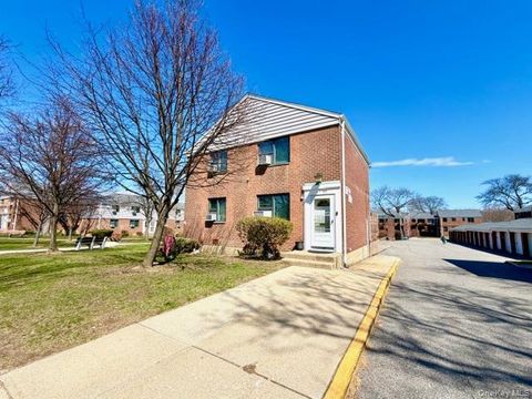 Homes For Sale - 67-49 Bell Boulevard #2<br/> Bayside, NY 11364