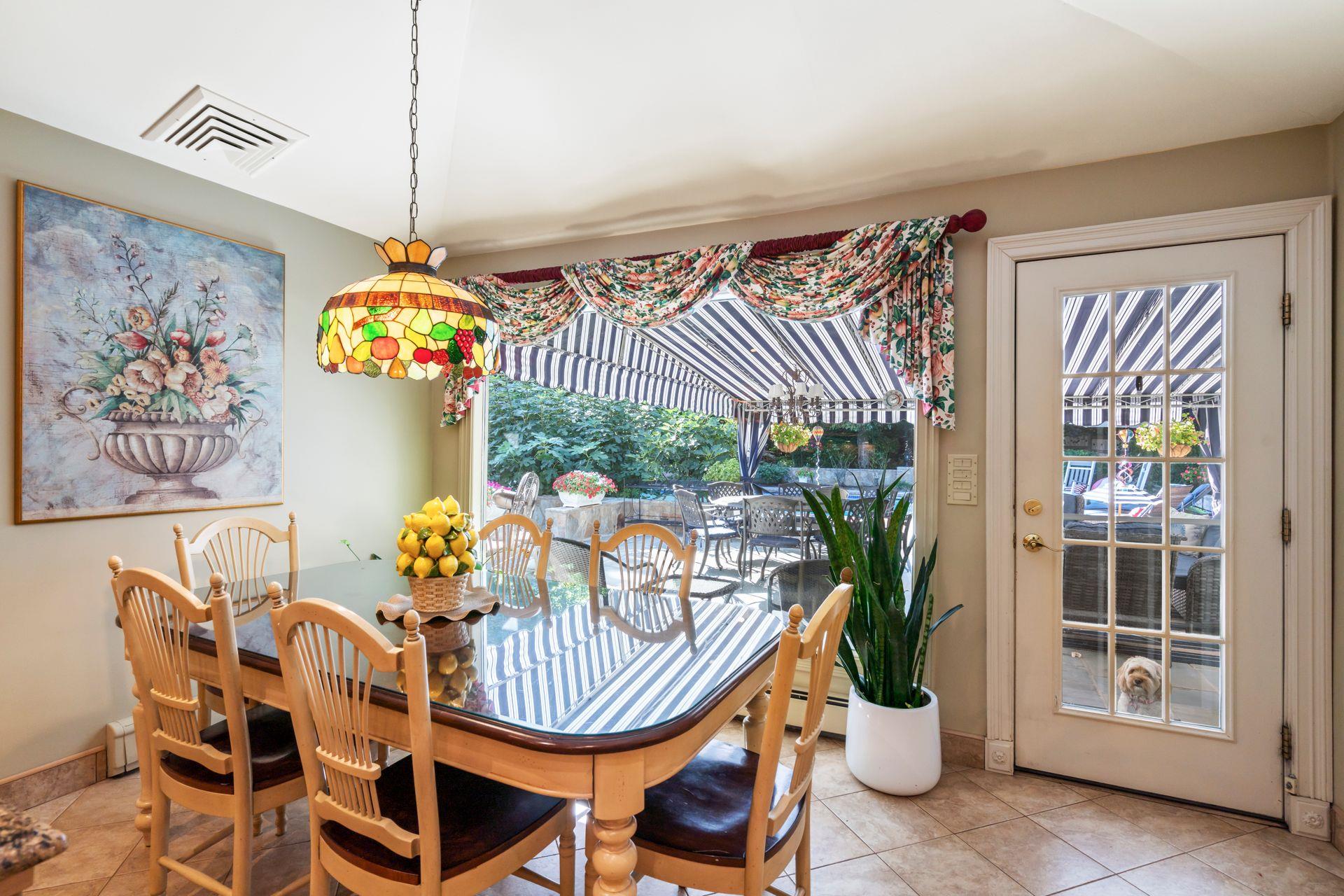 28 Stepping Stone Crescent, Dix Hills, New York image 19