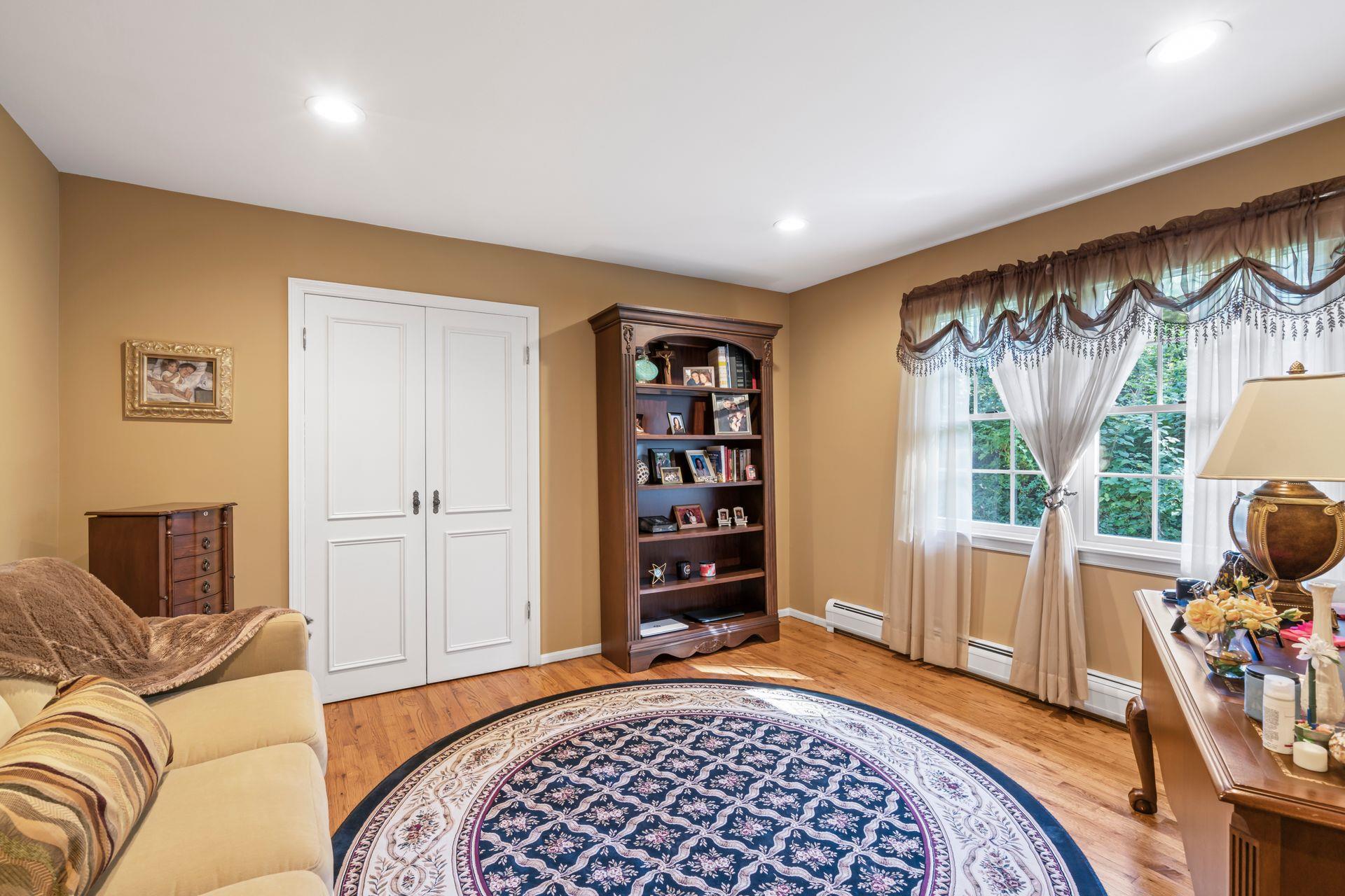 28 Stepping Stone Crescent, Dix Hills, New York image 27