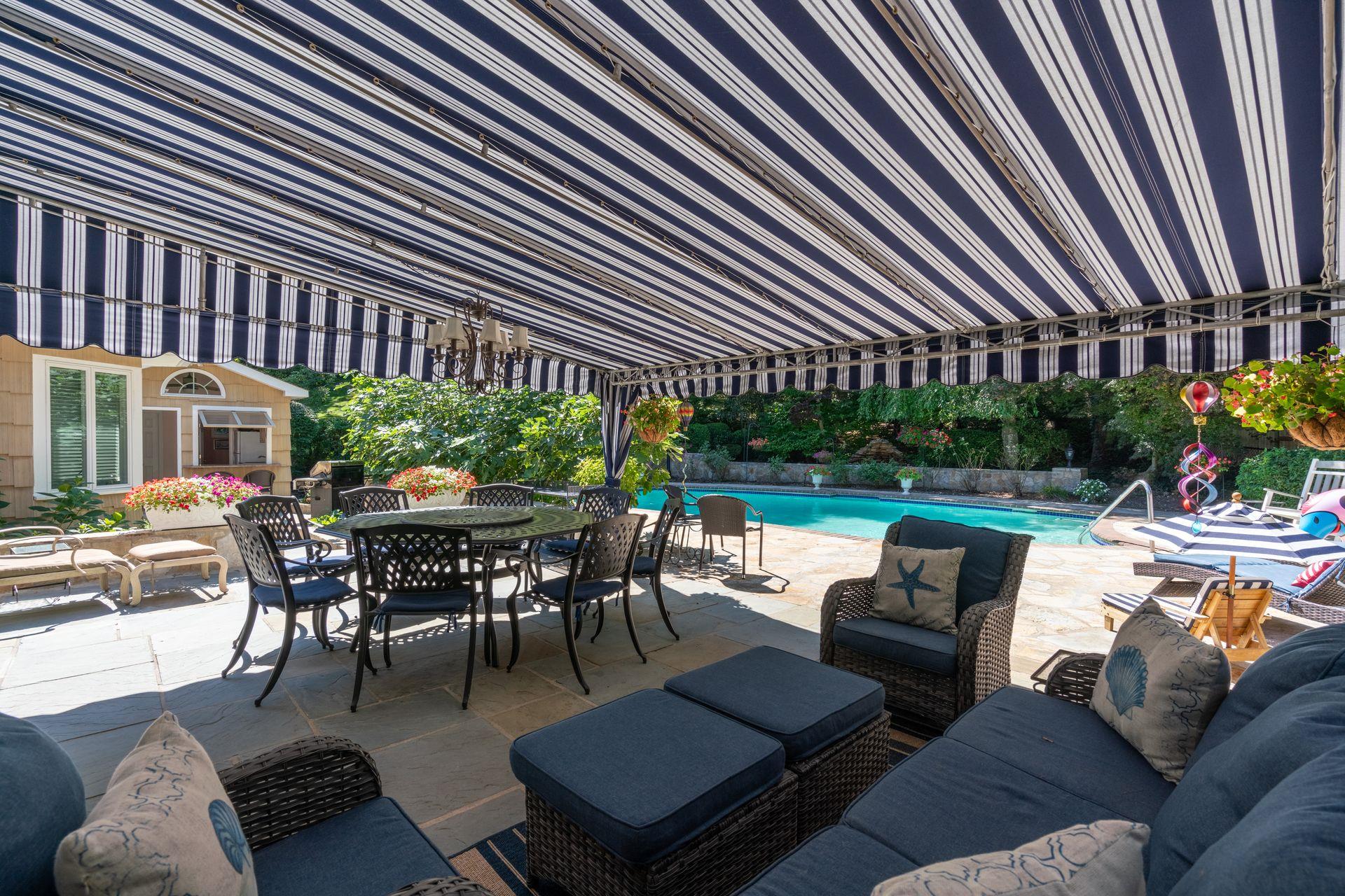 28 Stepping Stone Crescent, Dix Hills, New York image 38