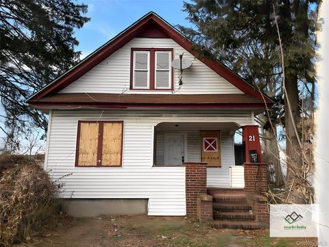 21 E Clinton Avenue, Roosevelt, NY 11575 - MLS#: 967690