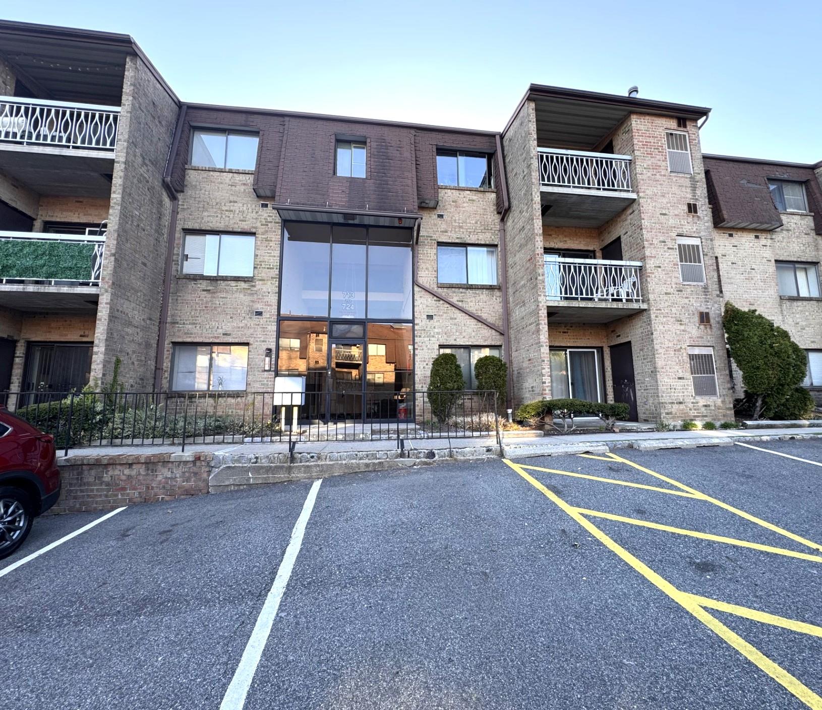 714 Kennedy Drive, Spring Valley, New York image 1