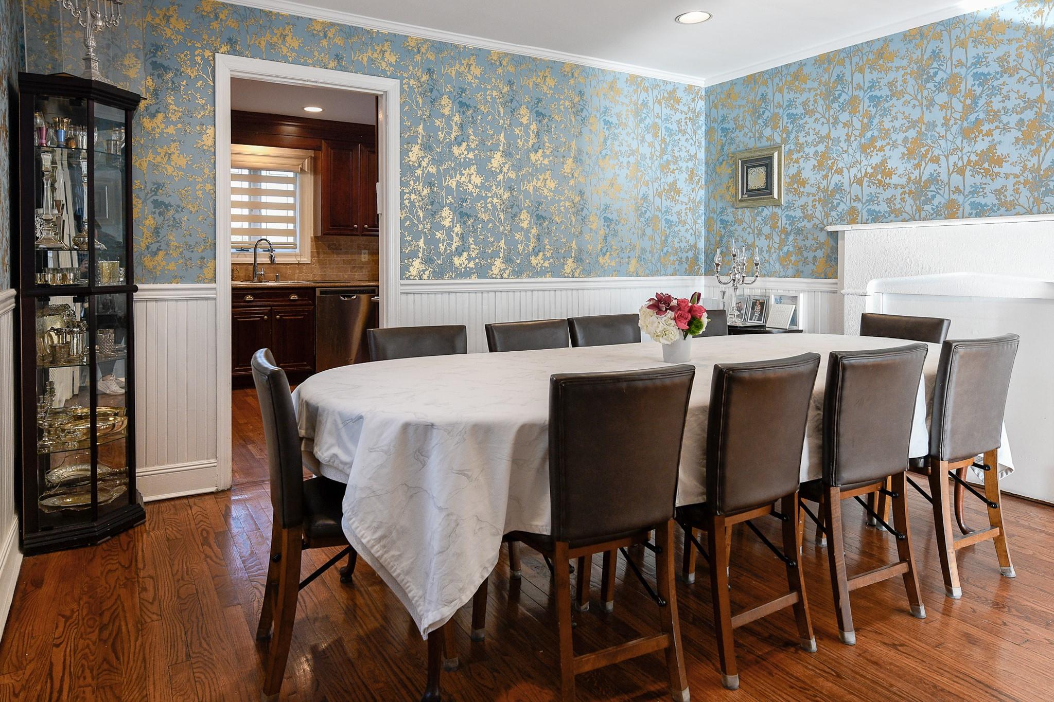 1054 Mora Place, Woodmere, New York image 4