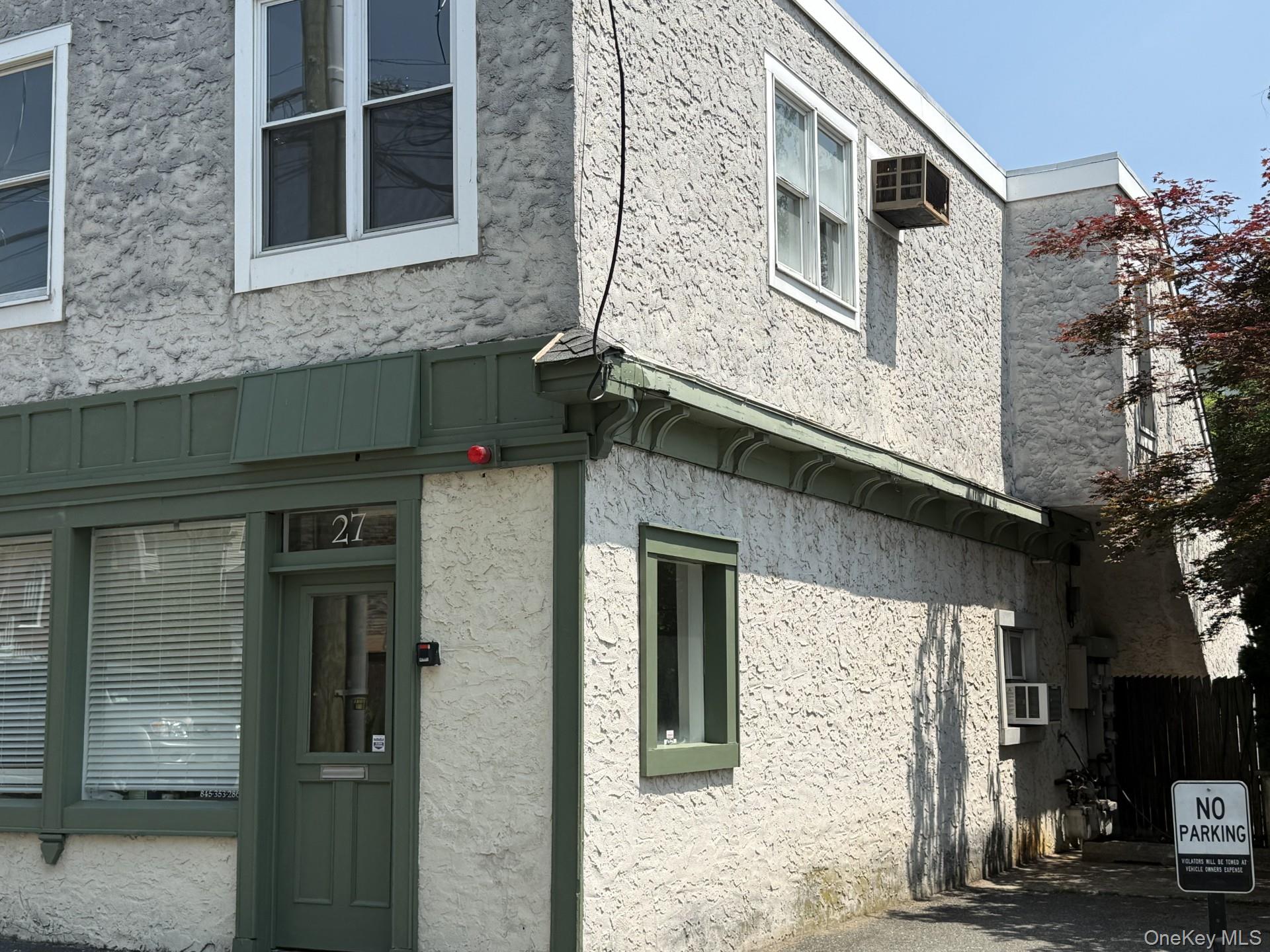 27 N Franklin Street