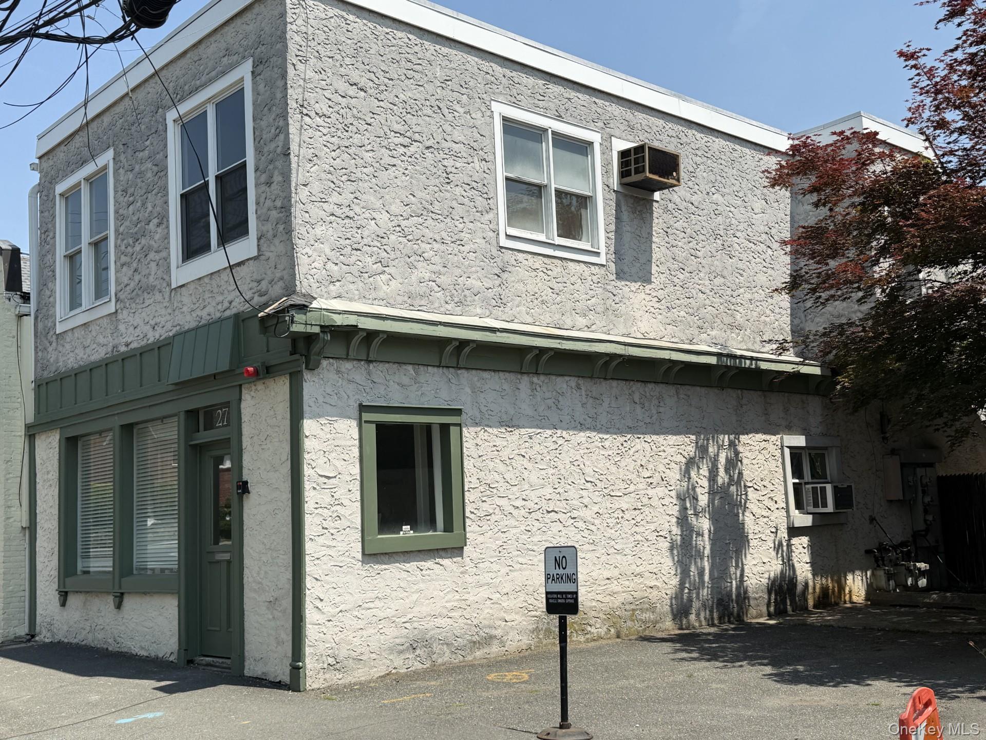 27 N Franklin Street