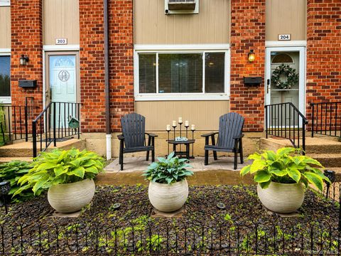 Homes For Rent - 204 Old Country Road<br/> Elmsford, NY 10523