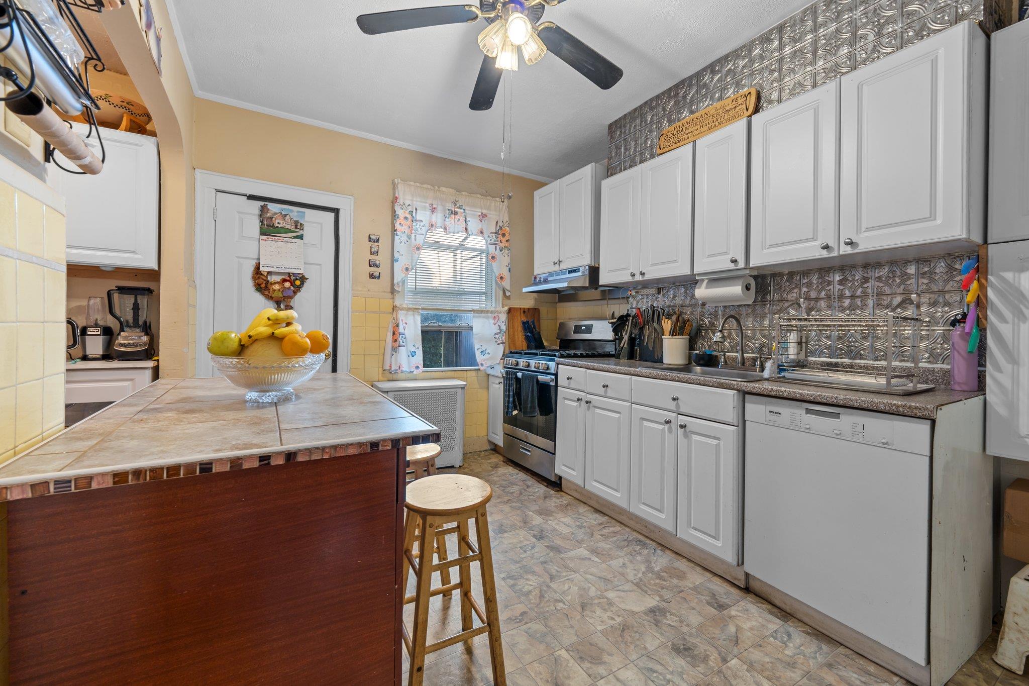 11432 127th Street, South Ozone Park, New York image 11