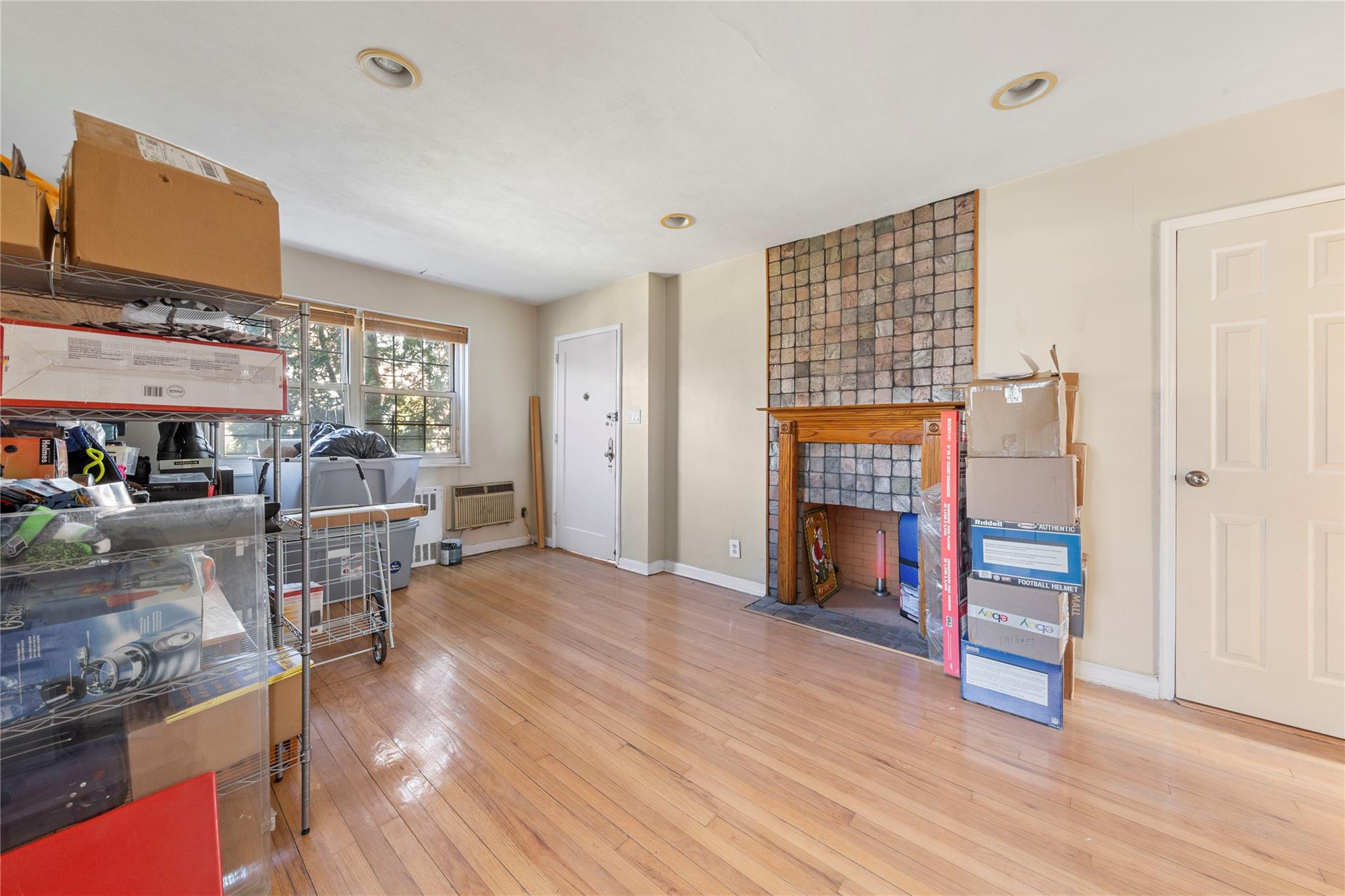 69-21 215th Street #A, Oakland Gardens, New York image 5