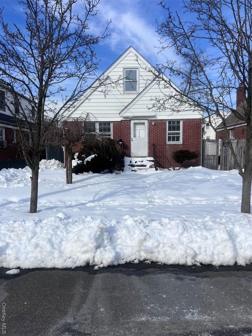 Photo of 1132 Norbay Street, Franklin Square, NY 11010 (MLS # 965728)