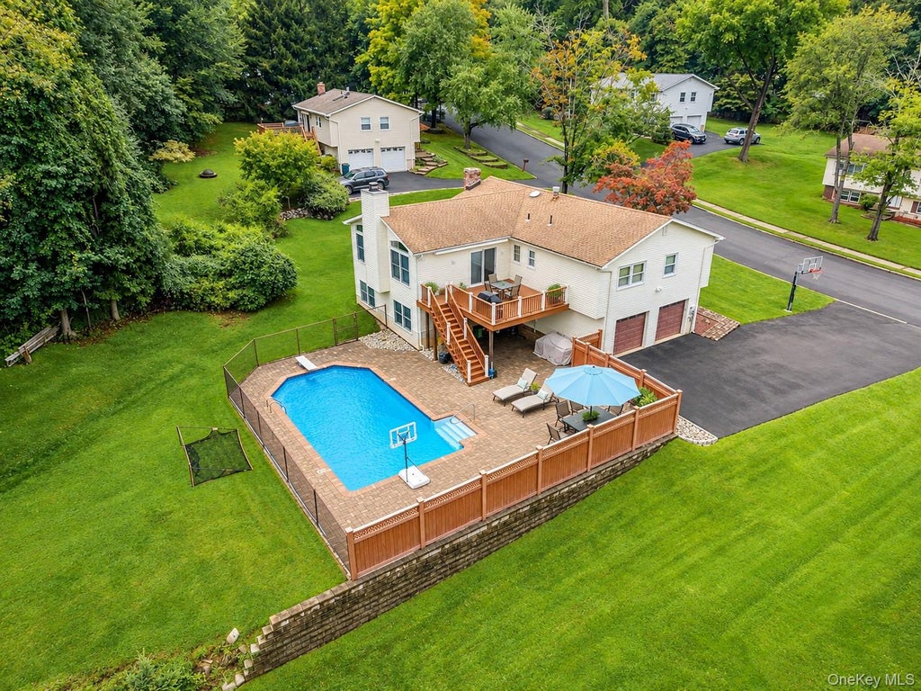 Photo of 3 Five Oaks Lane, Valley Cottage, NY 10989 (MLS # 1050581)
