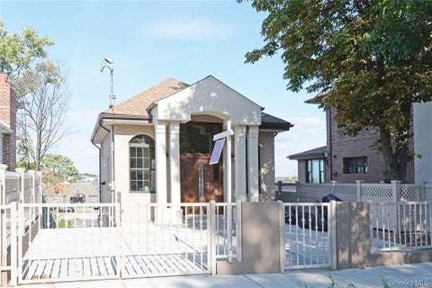 Photo of 10647 Ditmars Boulevard, East Elmhurst, NY 11369 (MLS # 1064409)