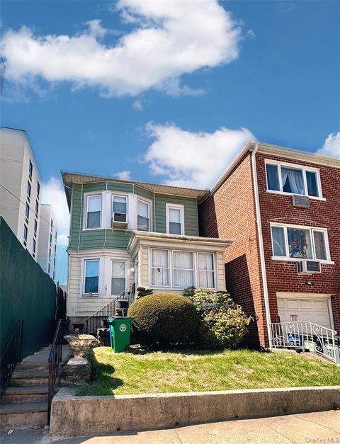 Multifamily For Sale - 1811 Parkview Avenue<br/> Bronx, NY 10461