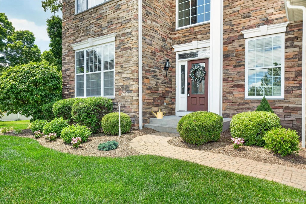 Photo of 62 Marcy Lane, Hopewell Junction, NY 12533 (MLS # 1016805)