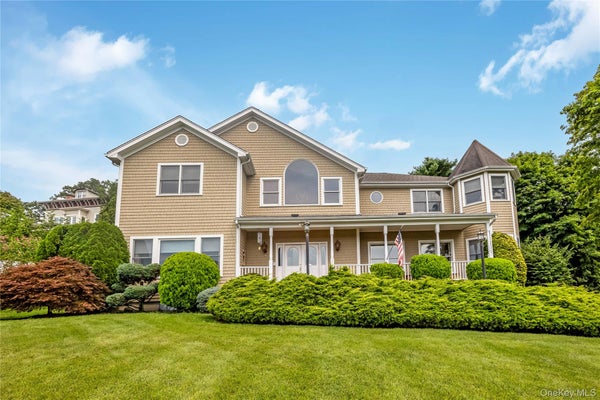 230 WOODBINE AVE, NORTHPORT, NY 11768 - Image dee3c47ced0c84ebf2c4d940d38d9bb4/3231674384