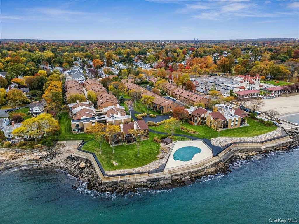 Photo of 70 Waters Edge #70, Rye, NY 10580 (MLS # 968170)