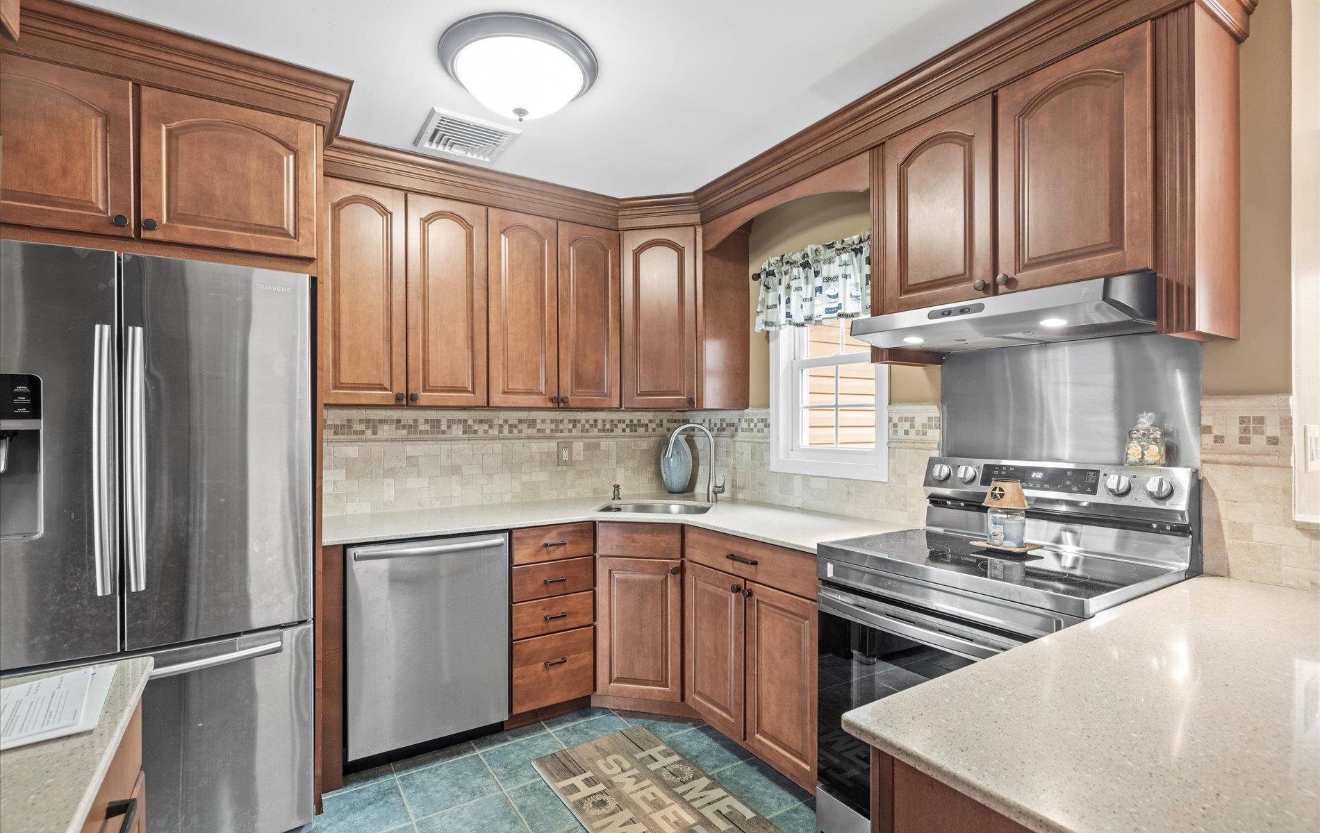 83 Rumford Road, Kings Park, New York image 9