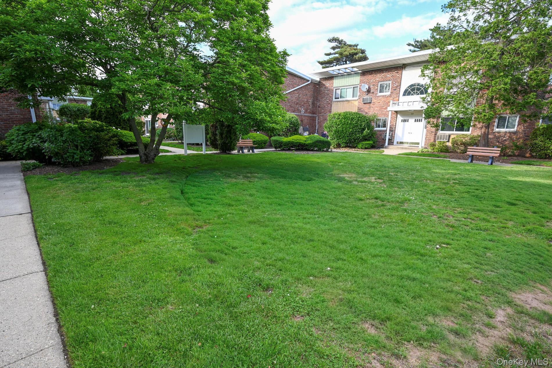 271 N Newbridge Road 2C